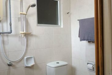 Taman Pinggiran Pelangi