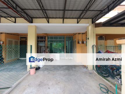 Ground Floor Townhouse Taman Seri Pristana Sungai Buloh, Selangor, Sungai Buloh