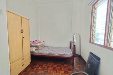 Pangsapuri Cendana, Bukit Subang