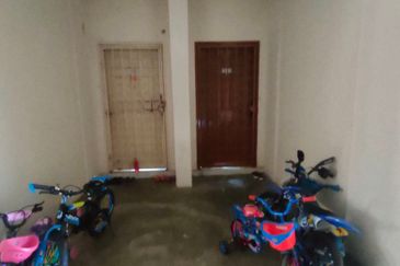 Pangsapuri Cendana, Bukit Subang