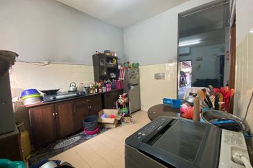 Taman Teluk Gedung Indah