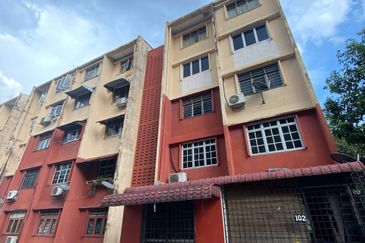 Flat PKNS Seksyen 19