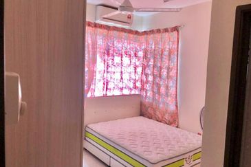 Residensi Warnasari 2