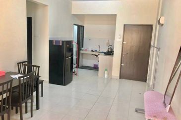 Residensi Warnasari 2