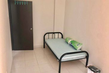 Residensi Warnasari 2