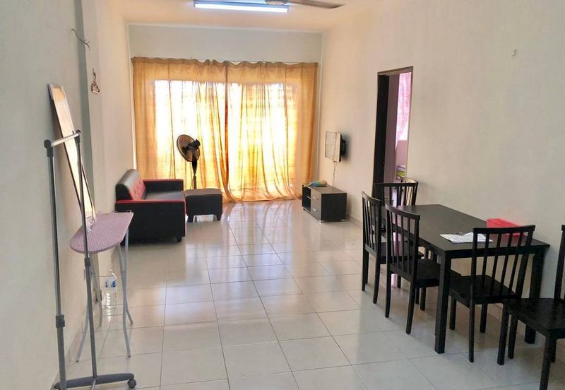 Residensi Warnasari 2