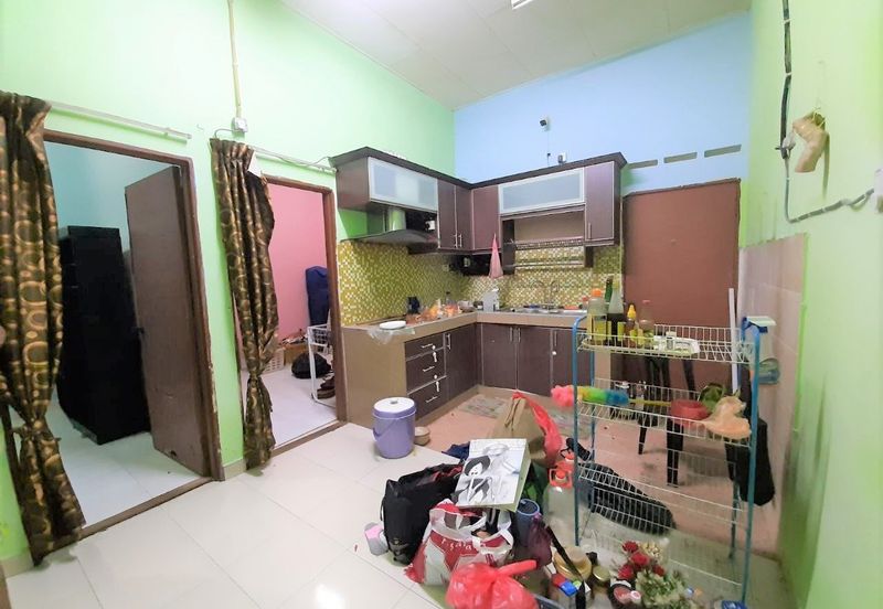 Jalan Teluk Panglima Garang 28/1