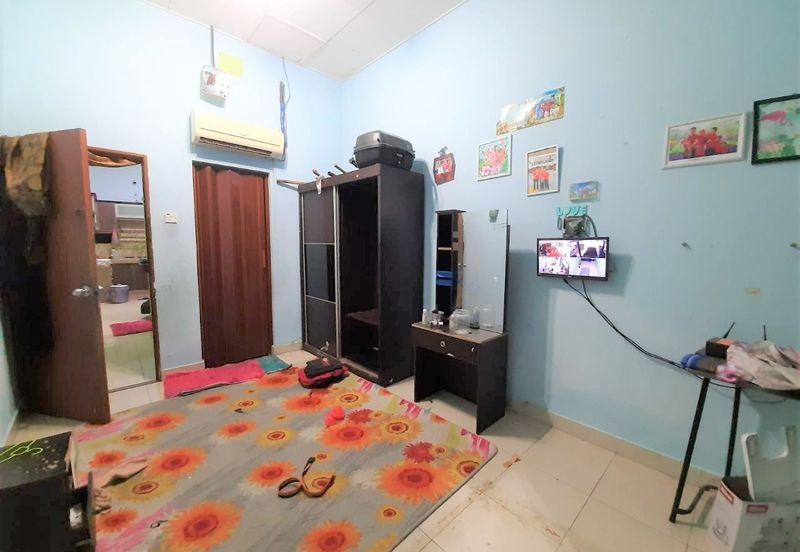 Jalan Teluk Panglima Garang 28/1