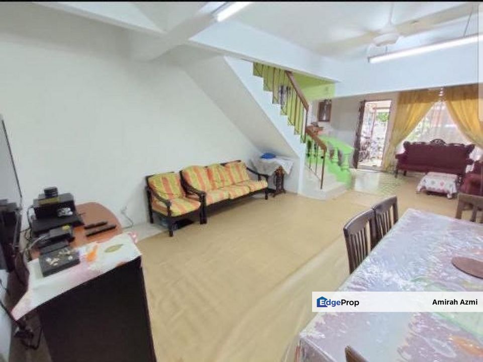 Double Storey Terrace House Taman Sri Gombak, Selangor, Gombak