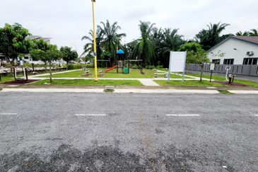 Taman UME Orkid, Kampung Lombong