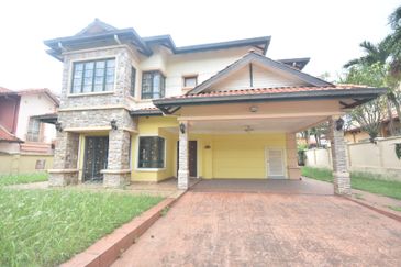 2 Storey Bungalow, Jalan Bidai, Bukit Jelutong, Shah Alam