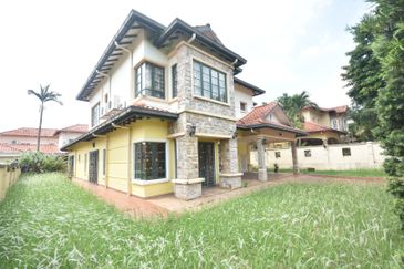 2 Storey Bungalow, Jalan Bidai, Bukit Jelutong, Shah Alam