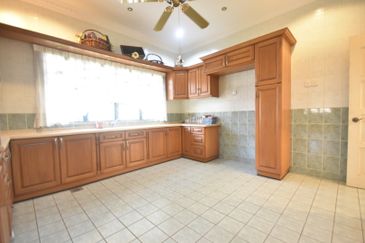 2 Storey Bungalow, Jalan Bidai, Bukit Jelutong, Shah Alam