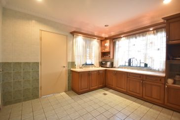 2 Storey Bungalow, Jalan Bidai, Bukit Jelutong, Shah Alam