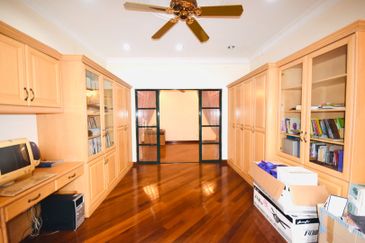 2 Storey Bungalow, Jalan Bidai, Bukit Jelutong, Shah Alam