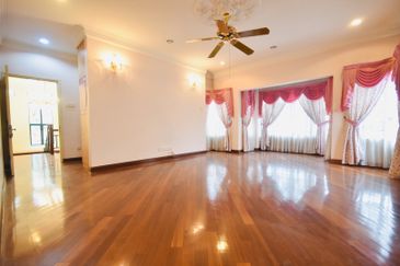 2 Storey Bungalow, Jalan Bidai, Bukit Jelutong, Shah Alam