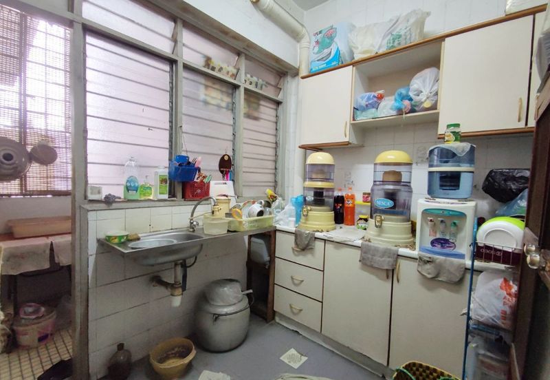 Tasik Heights Apartment