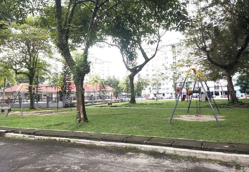 Tasik Heights Apartment