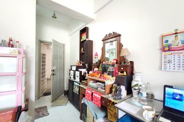 Tasik Heights Apartment