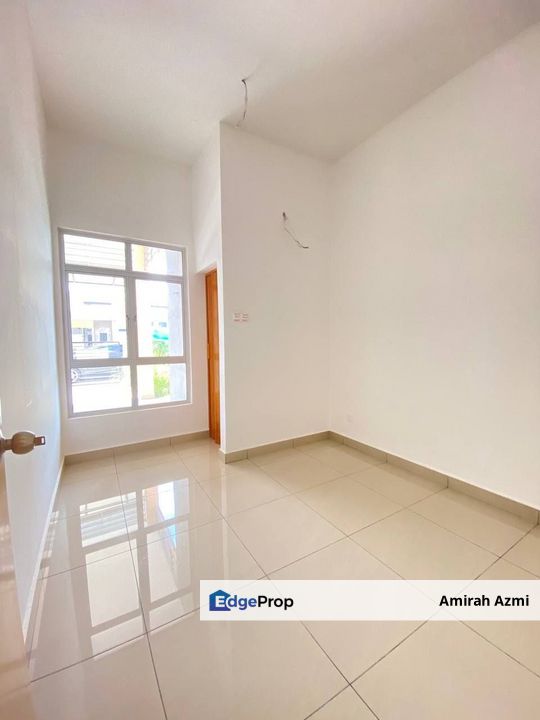 Single Storey Taman Dahlia 3 Jalan Kampung Lombong Seksyen 29 Shah Alam, Selangor, Shah Alam