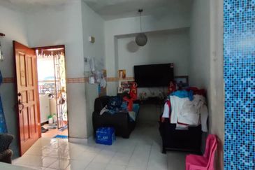 Double Storey Terrace House Taman Bukit Subang Shah Alam
