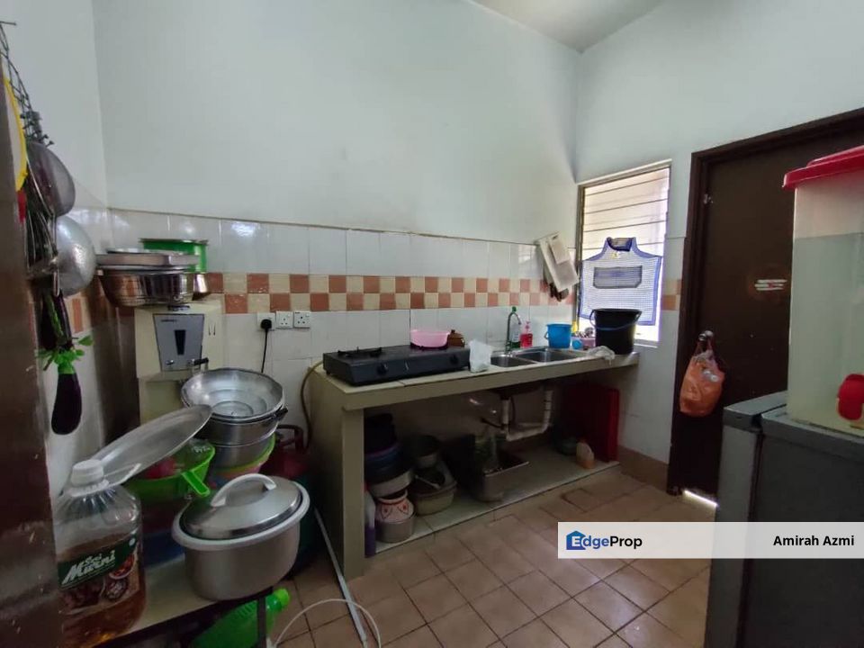 Double Storey Terrace House Taman Bukit Subang Shah Alam, Selangor, Bukit Subang