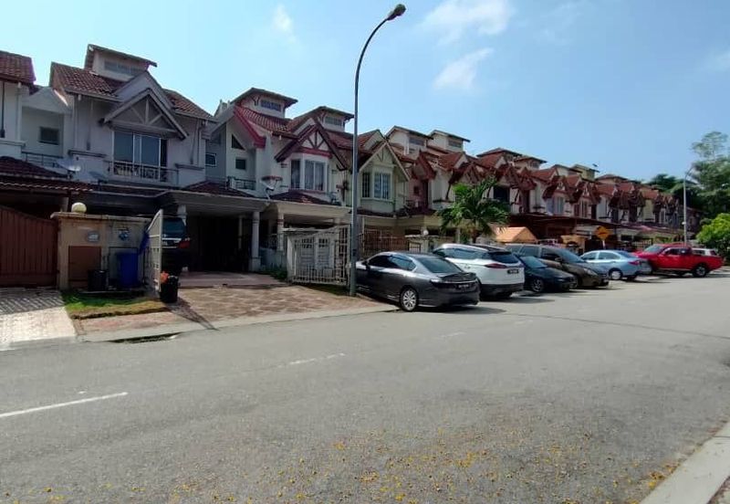 Double Storey Terrace House Taman Bukit Subang Shah Alam