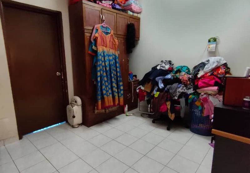 Double Storey Terrace House Taman Bukit Subang Shah Alam