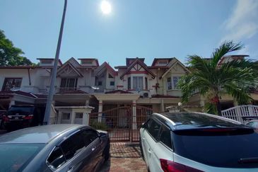 Double Storey Terrace House Taman Bukit Subang Shah Alam