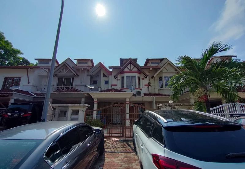 Double Storey Terrace House Taman Bukit Subang Shah Alam