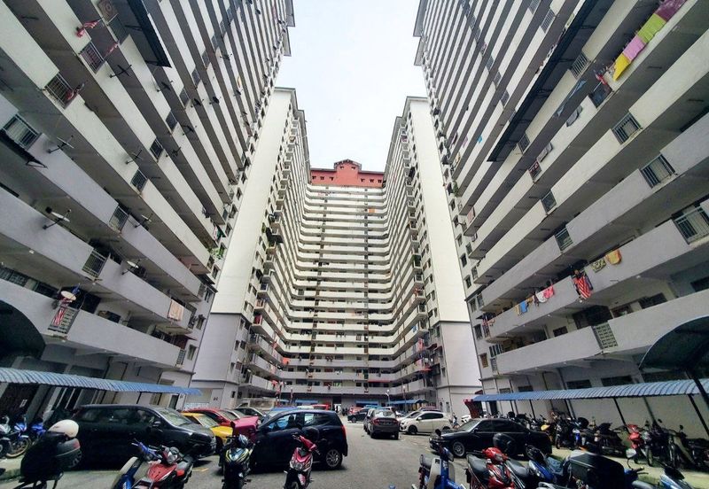 Putra Ria Apartment