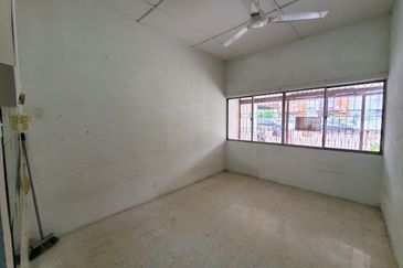 Facing Open Single Storey Terrace House Taman Melawati Ampang Ulu Kelang Kuala Lumpur