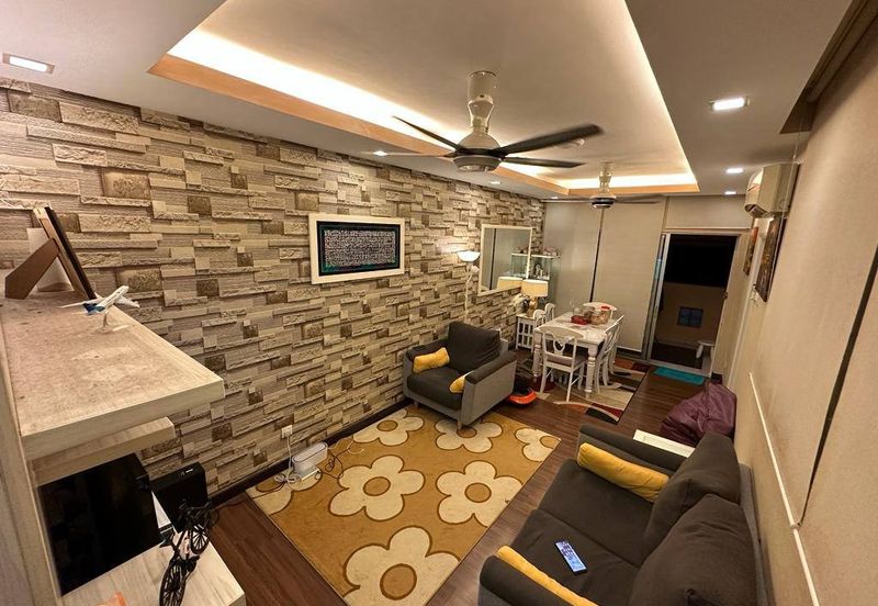 Residensi Bistaria, Ukay Bistari