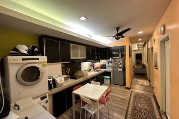 Residensi Bistaria, Ukay Bistari