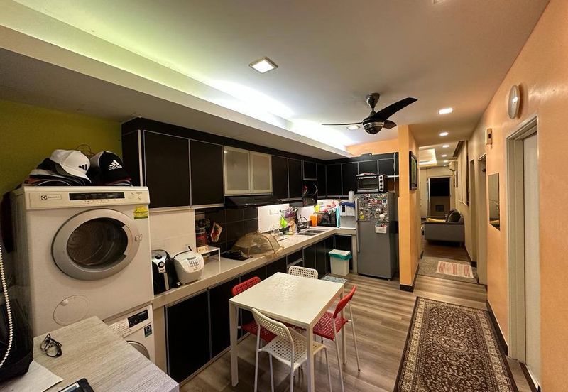 Residensi Bistaria, Ukay Bistari