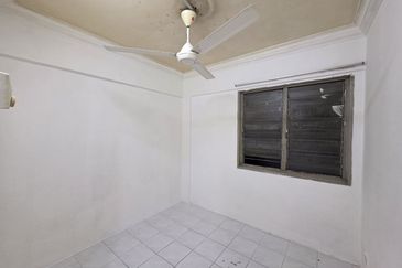 Pangsapuri Perdana, Seksyen 13