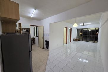 Pangsapuri Perdana, Seksyen 13