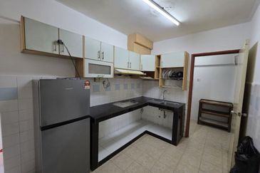 Pangsapuri Perdana, Seksyen 13