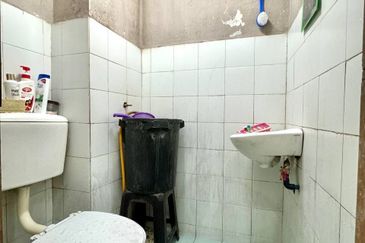 Pusat Komersial Seksyen 7