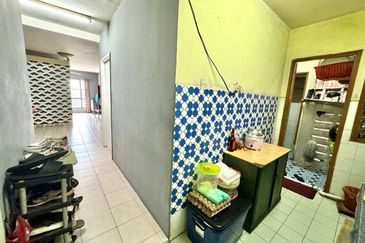 Pusat Komersial Seksyen 7