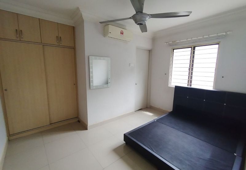 Putra Villa Kondominium