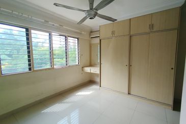 Putra Villa Kondominium