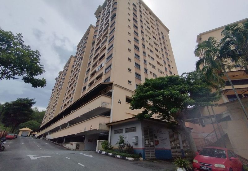 Putra Villa Kondominium