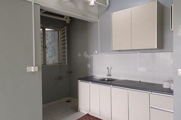 The Residence 1 @ Tiara South