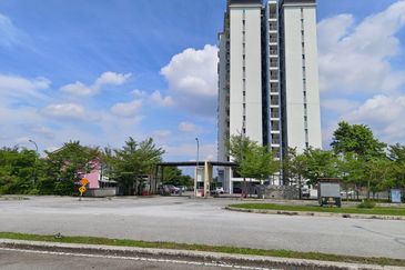 The Residence 1 @ Tiara South