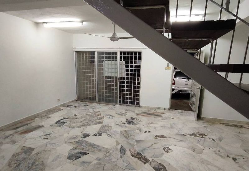 2 Storey Terrace House Taman Pinggiran Batu Caves Gombak Selangor