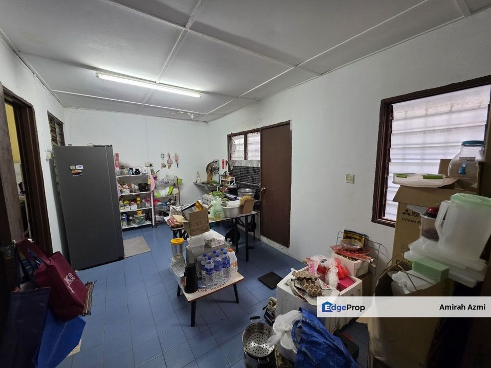 End Lot Double Storey Terrace House Taman Subang Mewah USJ 1, Subang Jaya, Selangor, USJ