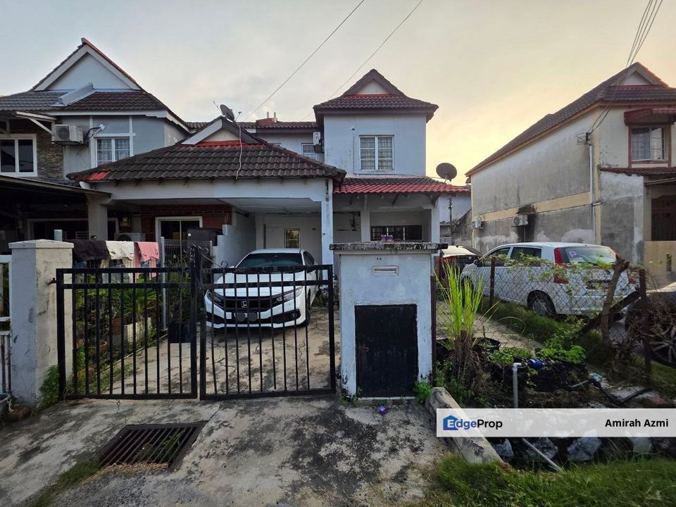 End Lot Double Storey Terrace House Taman Subang Mewah USJ 1, Subang Jaya, Selangor, USJ