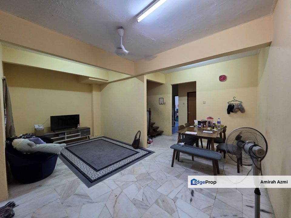 End Lot Double Storey Terrace House Taman Subang Mewah USJ 1, Subang Jaya, Selangor, USJ