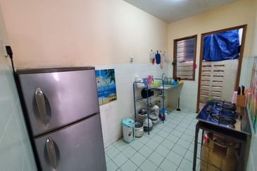 Pusat Komersial Seksyen 7